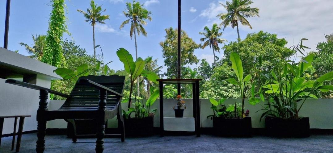 Blue Cove Villa Varkala Buitenkant foto